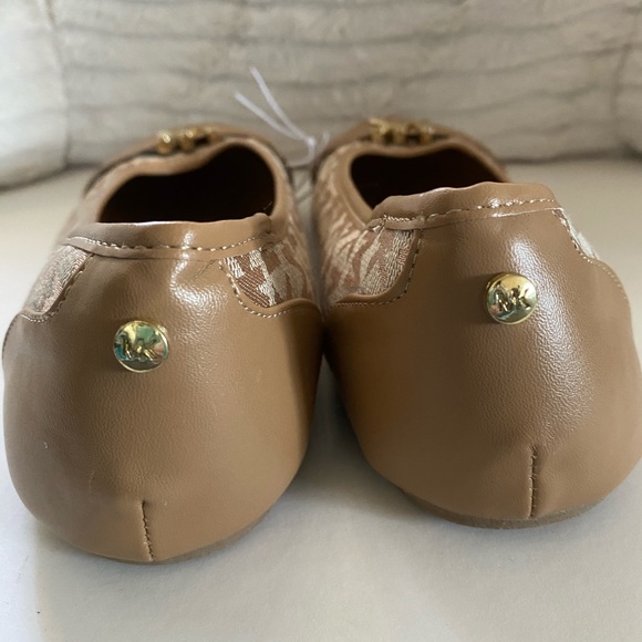 NWOT Michael Kors Monogram Flats - Picture 5 of 5